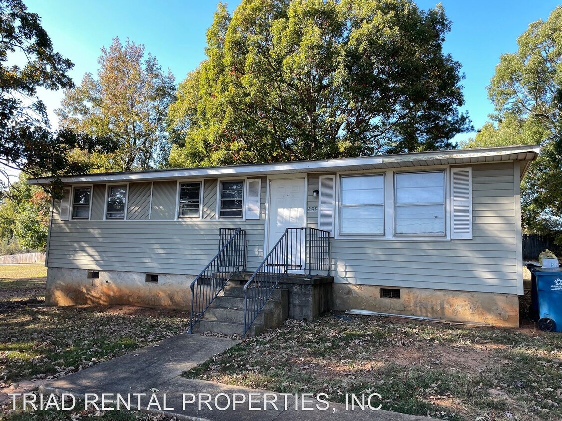 2 br, 1 bath House - 466 W. SWANNANOA AVE - 2 br, 1 bath House - 466  W. SWANNANOA AVE