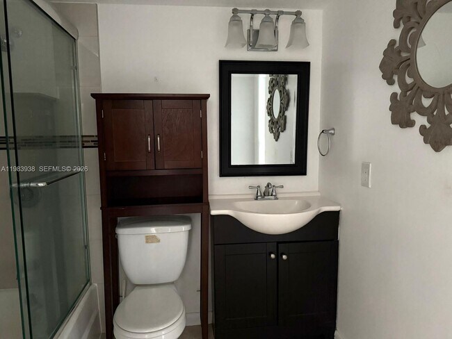 Foto del edificio - 1780 79th Street Causeway