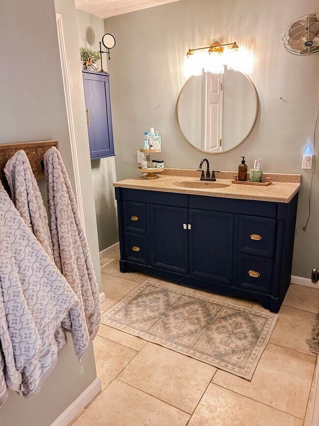 Foto del edificio - 106 E Madison Ave