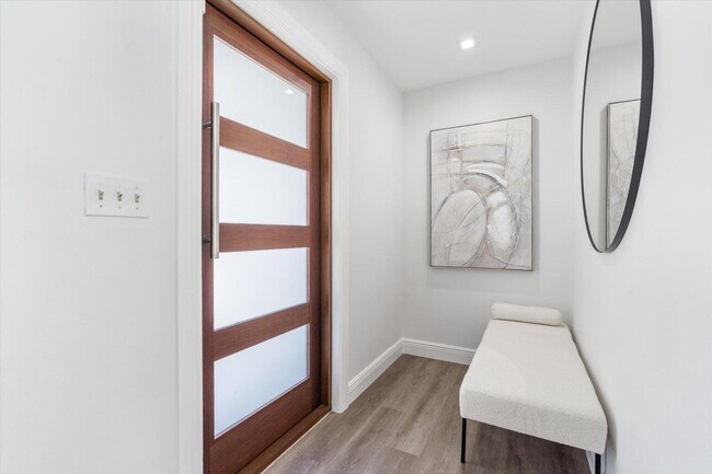 Foto del edificio - 714 SW 25th Ave