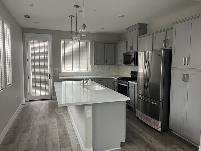 Foto del edificio - 232 Tuso Ranch Rd