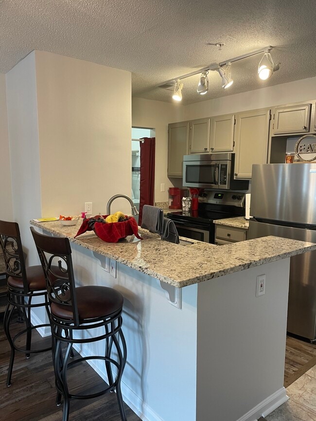 Kitchen - 900 Taylor St