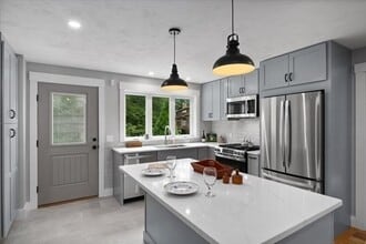 Building Photo - 14 Norway Farms Dr