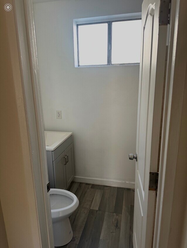 Baño 1 ducha - 1814 S Ridgeley Dr