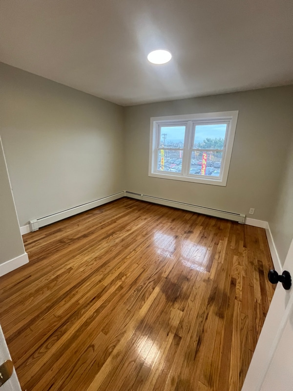 Building Photo - 9 Stecher St