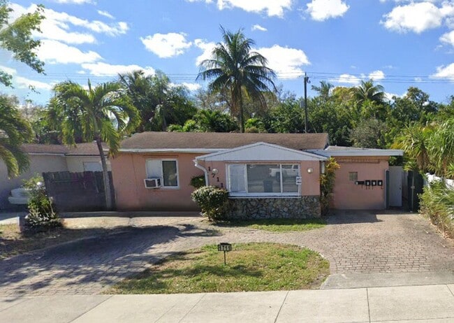 Photo - 1711 SW 4 AVE Apartment