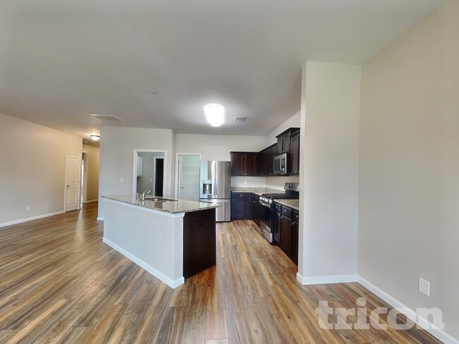 Foto del edificio - 731 Independence Ave