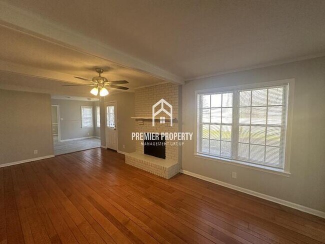 Building Photo - 5376 Heritage - $500 OFF FIRST MONTH'S RENT!
