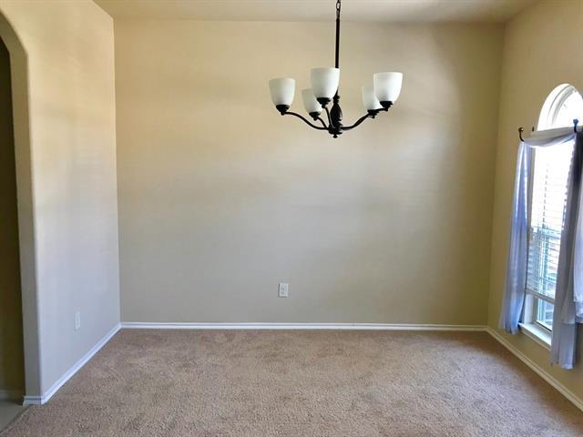 Building Photo - 216 Rugby Ln