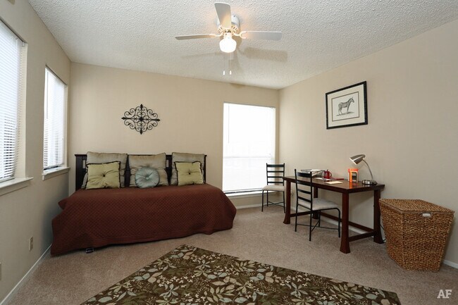 Building Photo - 2829 Timmons Ln
