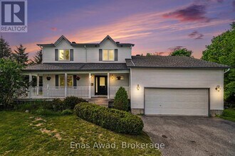 Building Photo - 1253 Collier Crescent