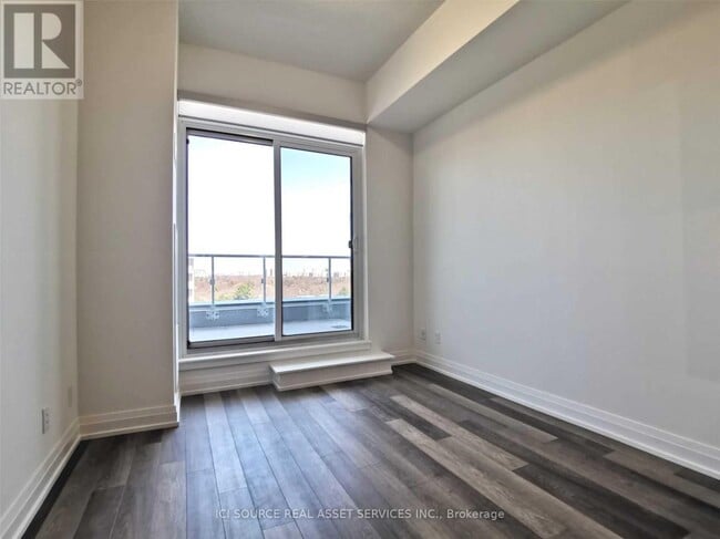 Building Photo - 3121-3121 Sheppard Ave E
