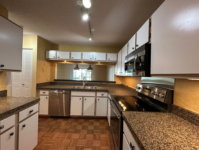 Building Photo - 309 Orange Blossom Dr