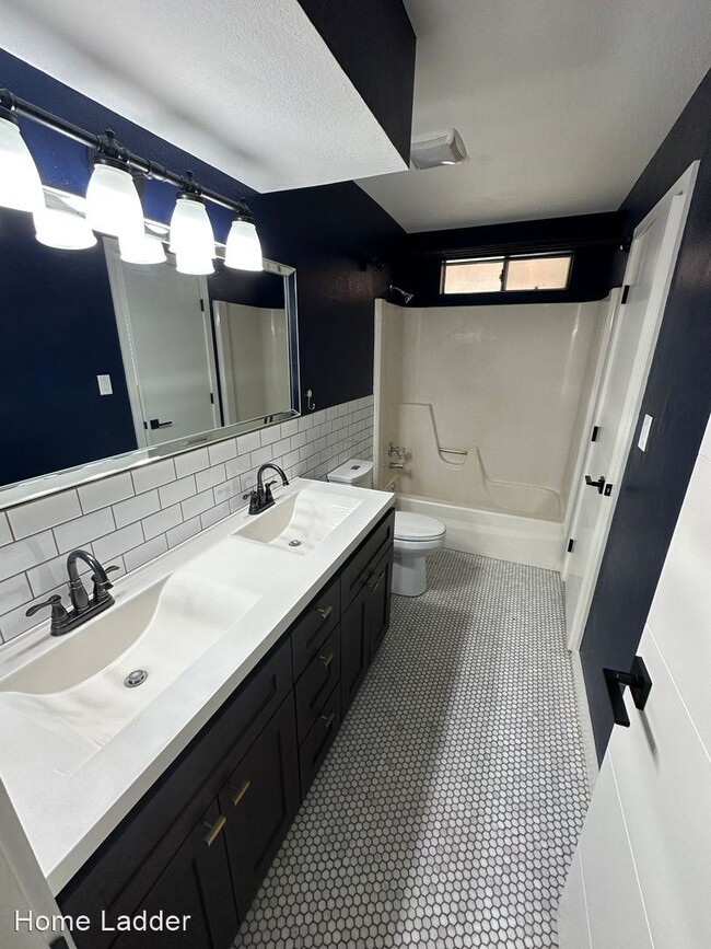 Building Photo - 2 br, 1 bath House - 1116 W Apollo Ave