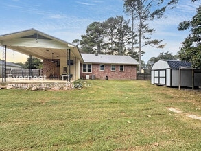 Building Photo - 1124 St Clair Rd Building Photo - 1124 St Clair Rd