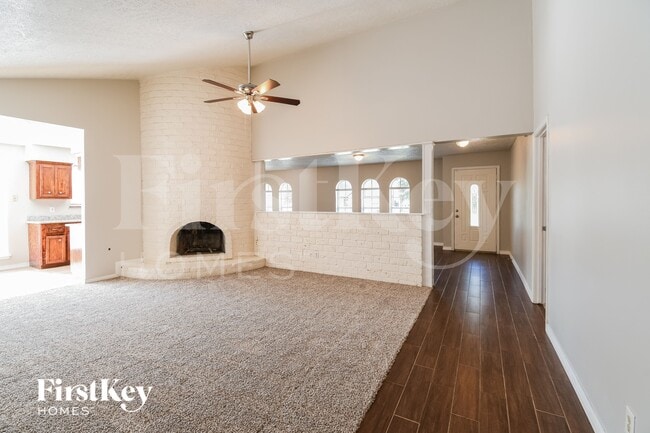 Foto del edificio - 9822 Hughes Ranch Rd