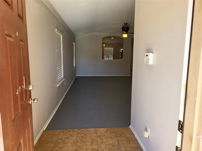 Building Photo - 5804 Grampian Cove