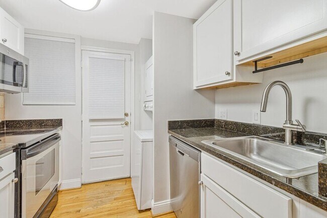 Foto del edificio - 1737 P St NW