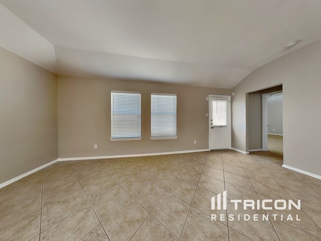 Building Photo - 12723 Whistling Springs Dr