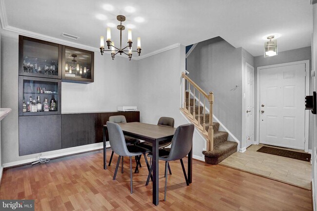 Foto del edificio - 2205 Falls Gable Ln