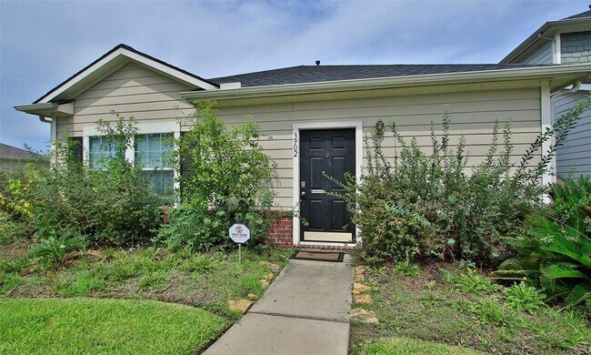 Building Photo - 3902 Mossy Pl Ln