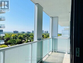 Building Photo - 188 Fairview Mall Dr