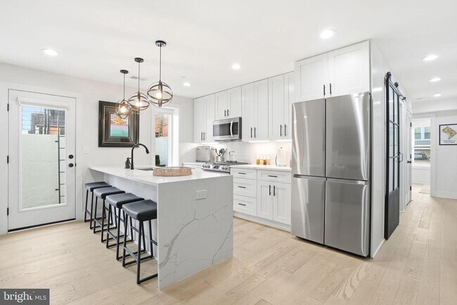 Foto del edificio - 616 Quebec Place NW