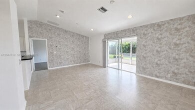 Building Photo - 547 High Hawk Cir