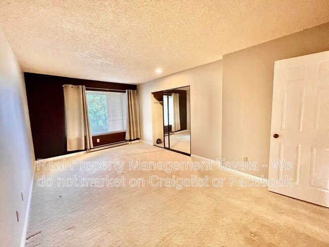 Building Photo - 7650 Birch Bay Dr