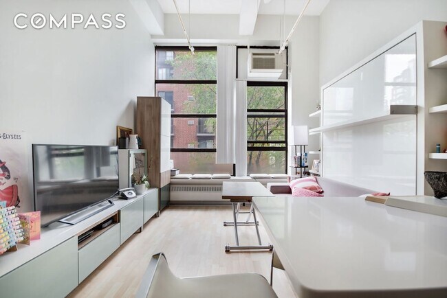 Foto del edificio - 350 E 62nd St