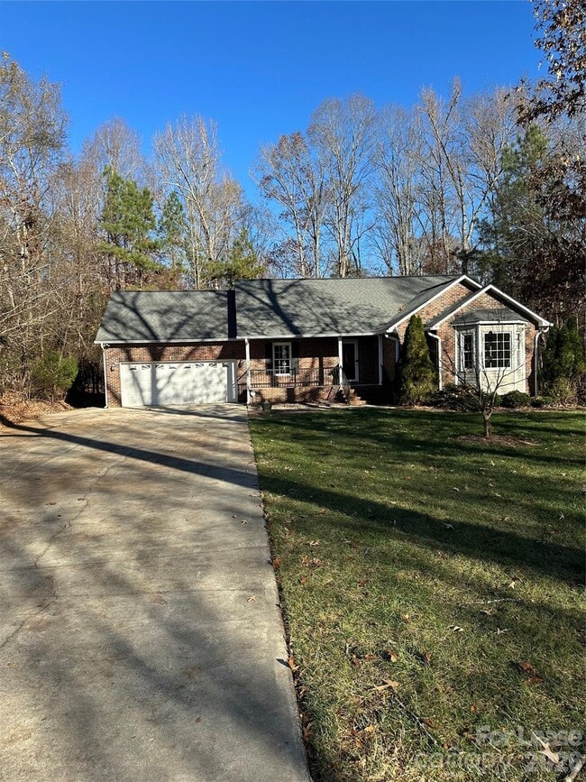 Building Photo - 124 Moonlight Way