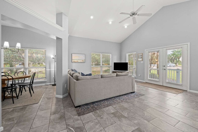 Building Photo - 4618 Windstarr Dr