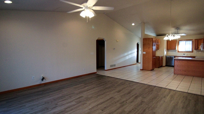 Building Photo - 1704 Coventry Ct