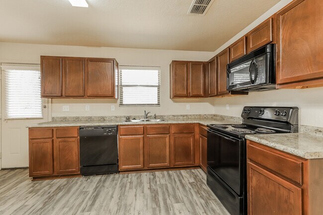 Foto del edificio - 7002 Heathers Way