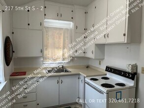 Building Photo - 217 5th St S