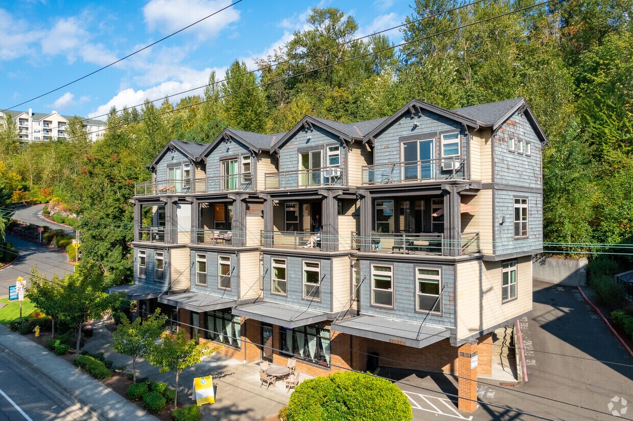 Kennydale Apartments in Renton, WA