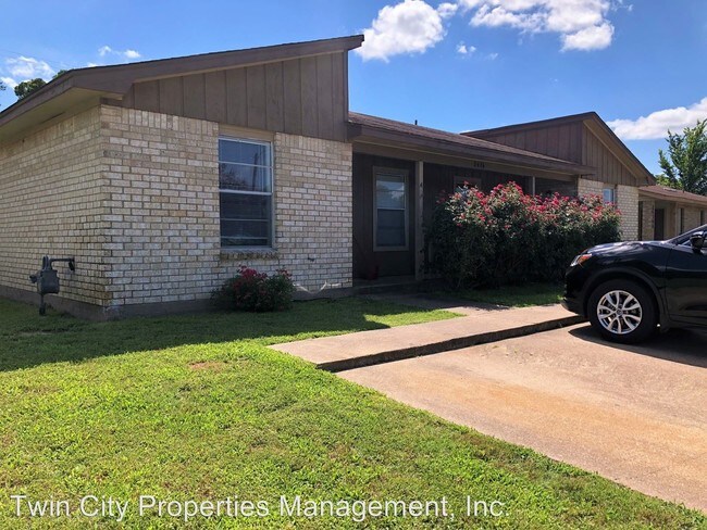 Building Photo - 2416 Pecan Ridge Dr