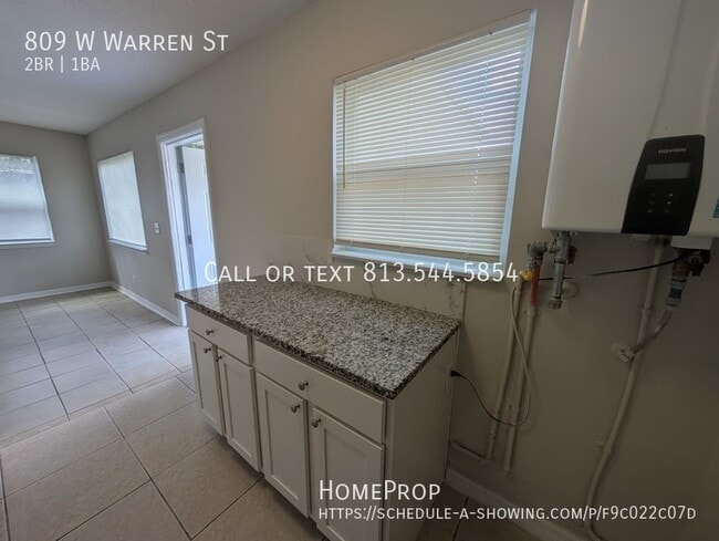 Foto del edificio - 809 W Warren St