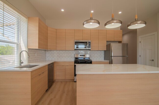 Foto del edificio - 1546 N Homan Ave.