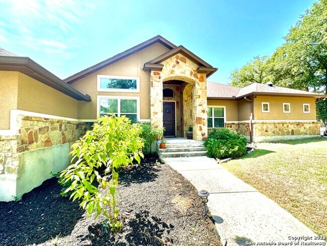 Building Photo - 3 Bed 3 Bath home in Hidden Forest Subdivision
