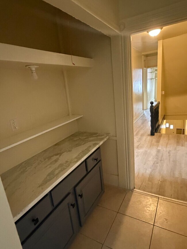 Foto del edificio - 121 Laurel St