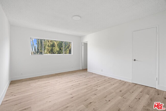 Foto del edificio - 1420 S Bedford St