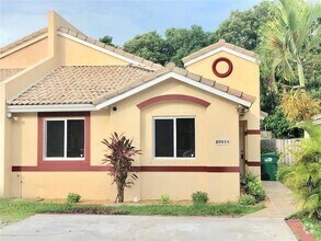 Building Photo - 20554 SW 93rd Ave
