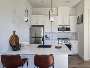 Building Photo - 203 Danna Ln