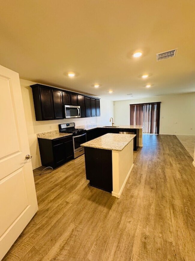 Foto del edificio - Northwest/ Marana- 5 Bedroom/ 3 Bathroom h...