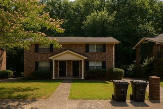 Building Photo - 1015 Cedar Ave