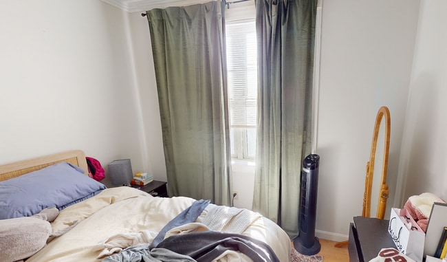 Building Photo - 4 Bishop Allen Dr