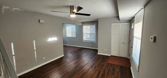 Foto del edificio - 10429 Austin Ave