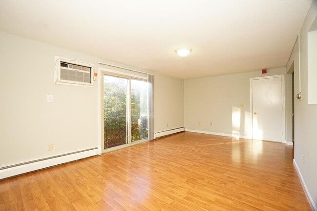 Foto del edificio - 109 English Village Rd