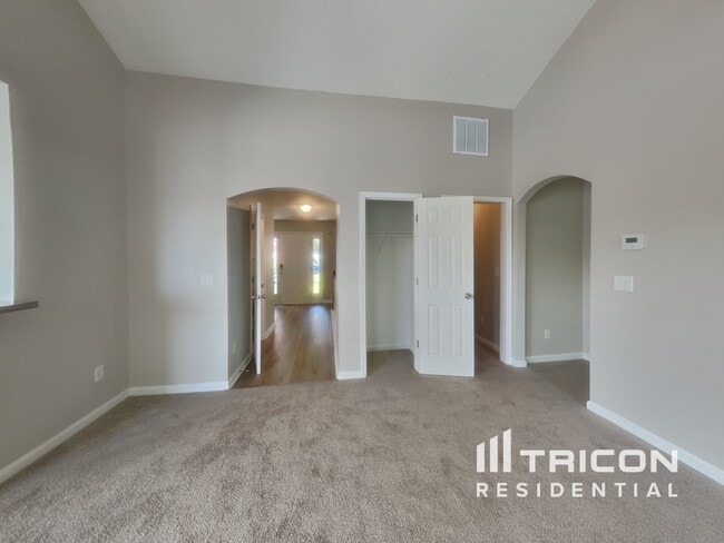 Building Photo - 5419 Village Ridge